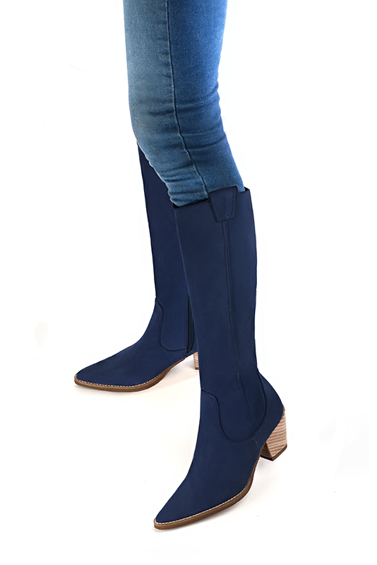 Navy blue women's cowboy boots. Tapered toe. Medium cone heels. Made to measure. Worn view - Florence KOOIJMAN